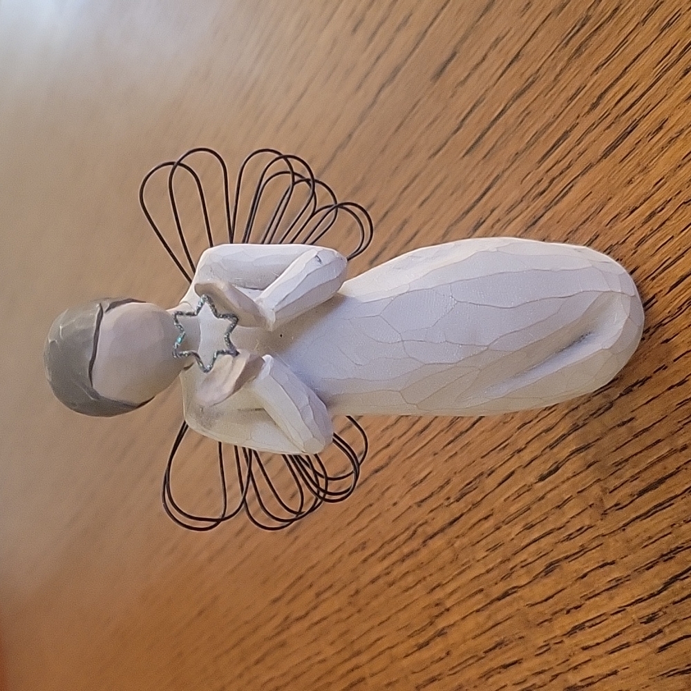 Willow Tree Angel "Bright Star" Carved Wood Figurine 6"